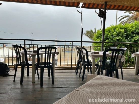 Vista del mar desde la terraza superior del Restaurante Punta Cala en La Cala del Moral