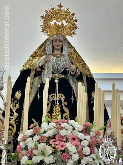 María Santísima de los Doloresantes de salir en la Semana Santa de La Cala del Moral del 18 de Abril de 2025