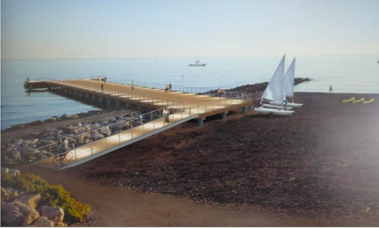Recreación del futuro embarcadero en el espigón de la playa de Calaflores, junto a El Cantal en La Cala del Moral.